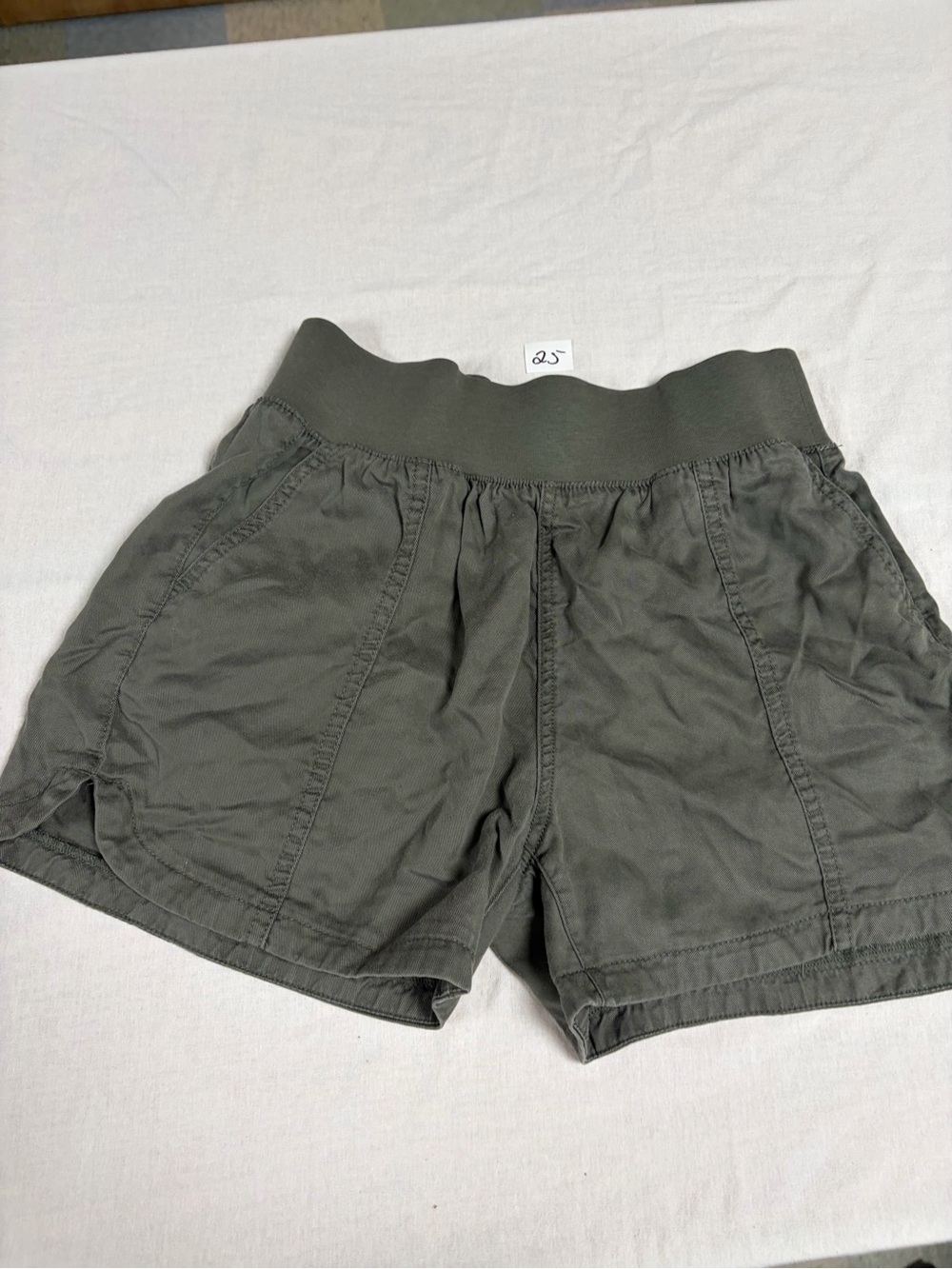 High-Waist Olive Drawstring-Free Women's Shorts